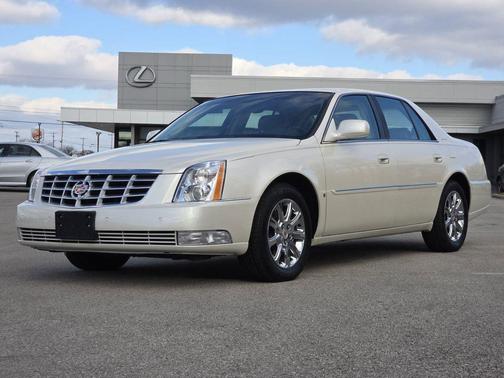 2009 Cadillac DTS 1SB