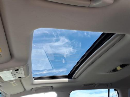 2016 Lexus LX 570 Base