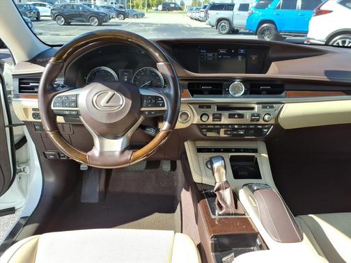 2016 Lexus ES 350 Base