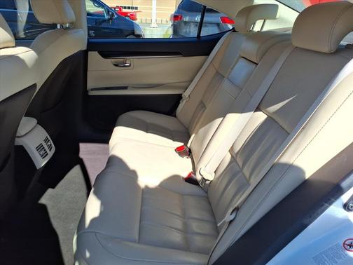 2016 Lexus ES 350 Base
