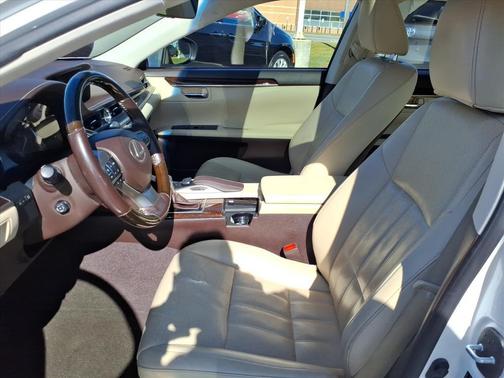 2016 Lexus ES 350 Base