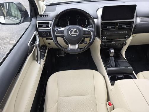 Atomic Silver 2022 Lexus GX 460 Premium