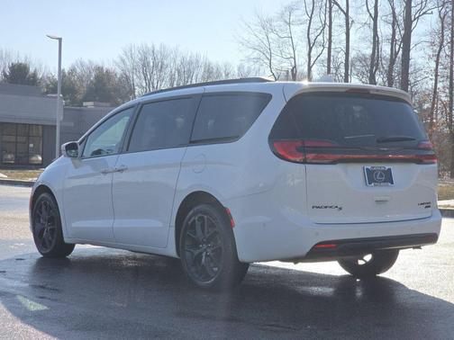 2022 Chrysler Pacifica Limited