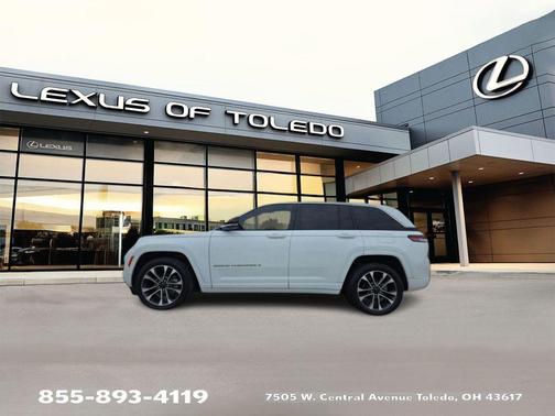 2022 Jeep Grand Cherokee Overland