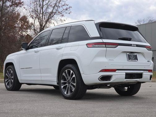 2022 Jeep Grand Cherokee Overland