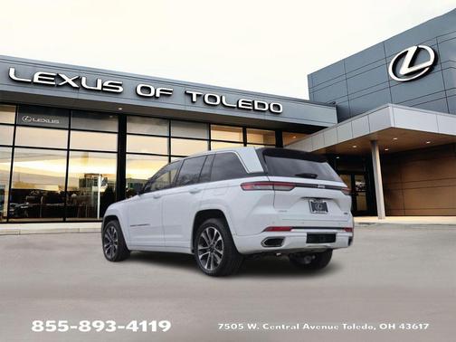 2022 Jeep Grand Cherokee Overland