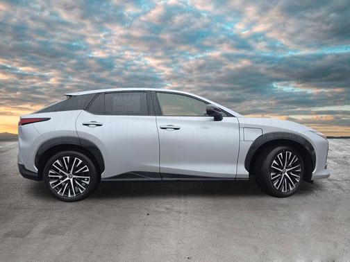 Iridium 2026 Lexus RZ 350e Premium