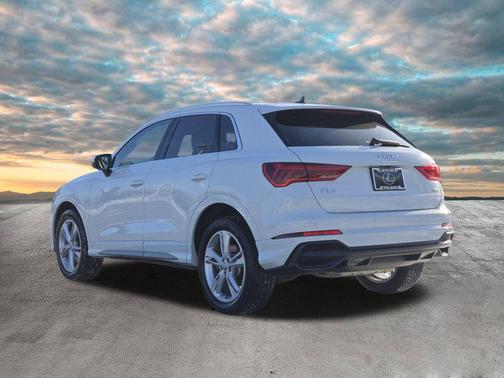 2019 Audi Q3 2.0T S line Premium Plus