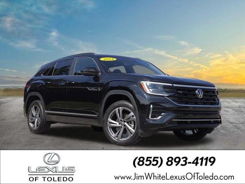 Deep Black 2024 Volkswagen Atlas Cross Sport 2.0T SEL