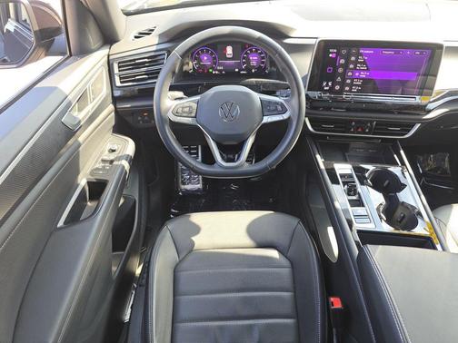 Deep Black 2024 Volkswagen Atlas Cross Sport 2.0T SEL