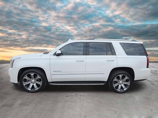 White Frost Tricoat 2017 GMC Yukon Denali
