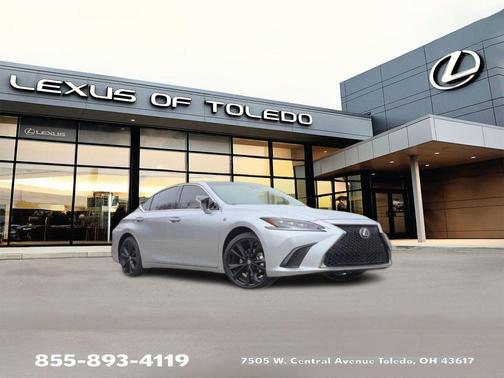 2025 Lexus ES 300h F SPORT Design