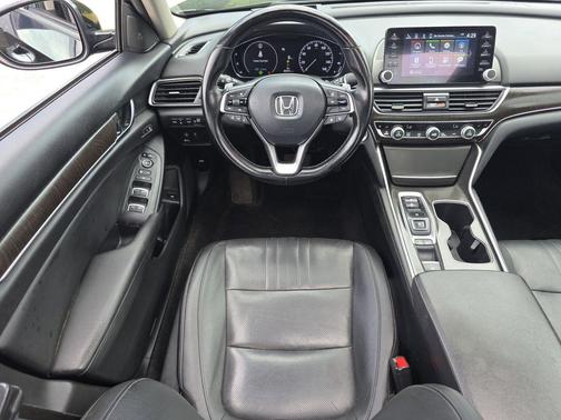 Crystal Black Pearl 2021 Honda Accord Touring 2.0T