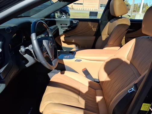 2023 Lexus LS 500 Base