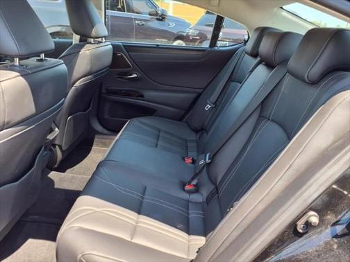 2024 Lexus ES 350 Ultra Luxury
