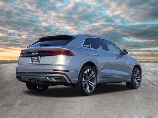 2020 Audi Q8 55 Premium Plus