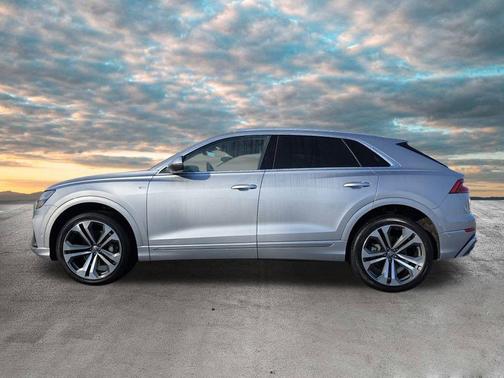 2020 Audi Q8 55 Premium Plus