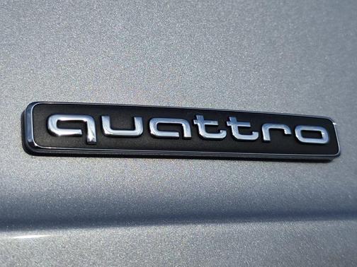 2020 Audi Q8 55 Premium Plus