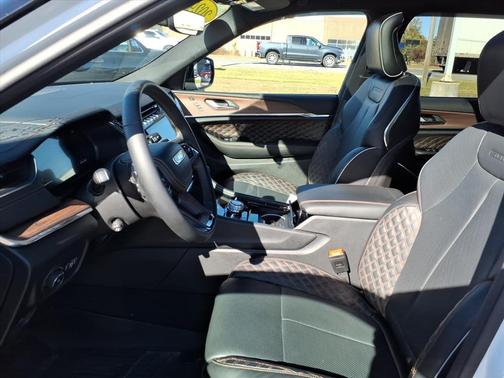 2024 Jeep Grand Cherokee L Summit