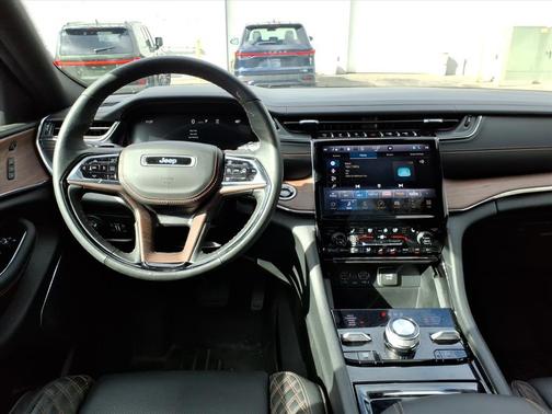 2024 Jeep Grand Cherokee L Summit