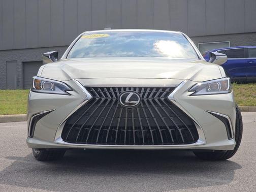 Moonbeam Beige Metallic 2024 Lexus ES 300h Luxury