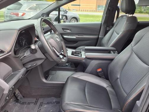2022 Toyota Sienna XSE 7 Passenger