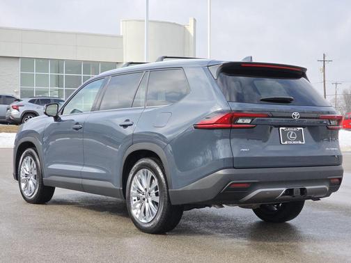 2025 Toyota Grand Highlander Platinum