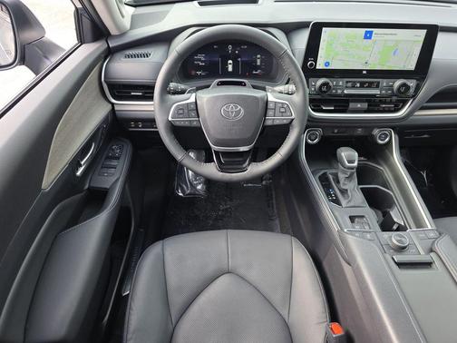 2025 Toyota Grand Highlander Platinum