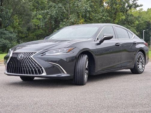 Caviar 2024 Lexus ES 300h Base