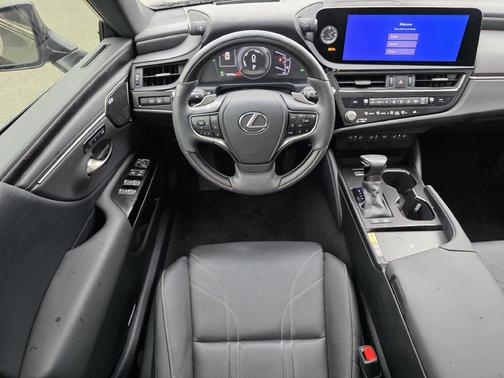 Caviar 2024 Lexus ES 300h Base