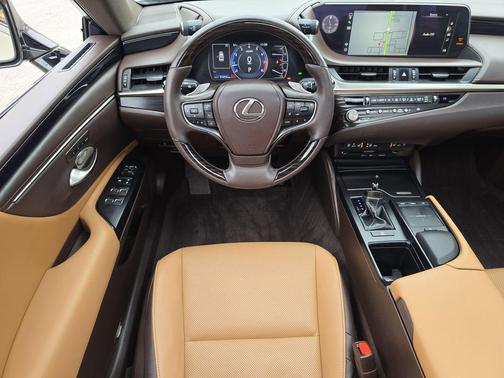2021 Lexus ES 350 Base