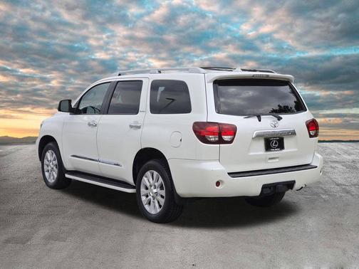 Blizzard Pearl 2019 Toyota Sequoia Platinum