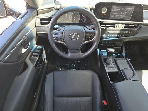 Caviar 2022 Lexus ES 350 Base