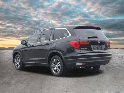 Crystal Black Pearl 2017 Honda Pilot EX-L