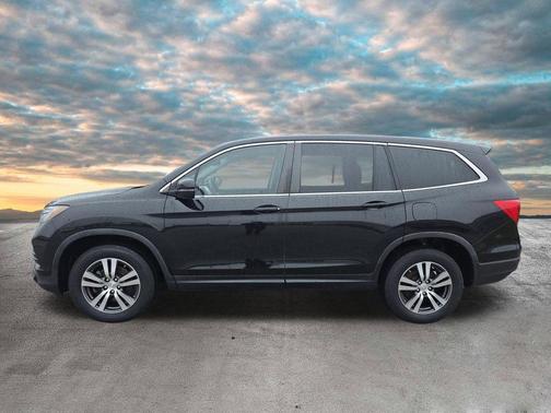 Crystal Black Pearl 2017 Honda Pilot EX-L