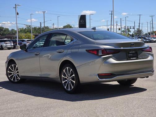 Silver 2021 Lexus ES 250 Base