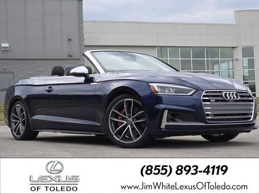 Navarra Blue Metallic/Black Roof 2019 Audi S5 3.0T Prestige