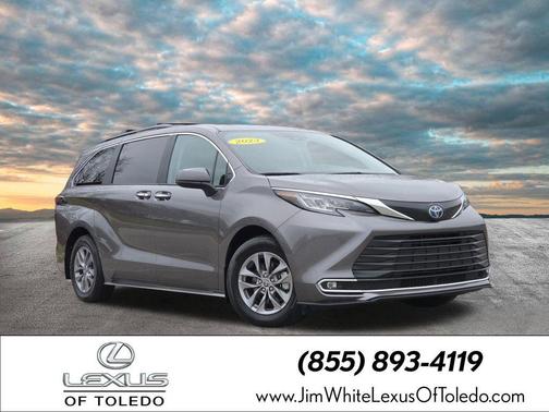 2023 Toyota Sienna XLE
