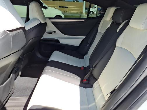 2025 Lexus ES 350 F Sport