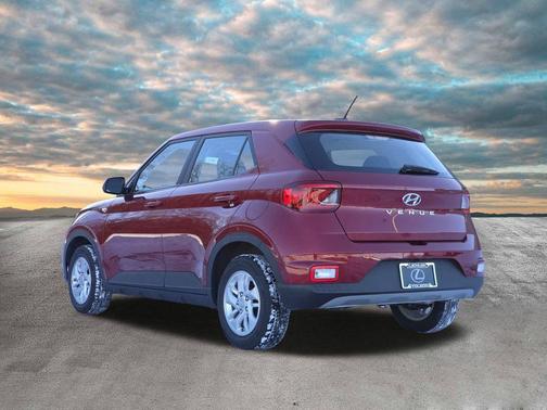 2024 Hyundai VENUE SE