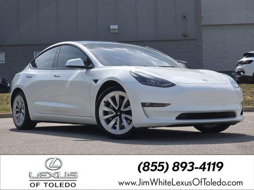 Pearl White Multi-Coat 2022 Tesla Model 3 Long Range