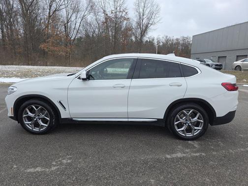 2021 BMW X4 xDrive30i