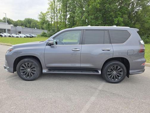 Gray Pearl 2023 Lexus GX 460 Luxury