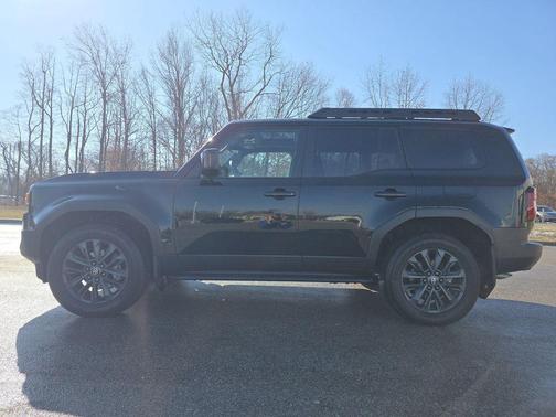 2025 Toyota Land Cruiser Base