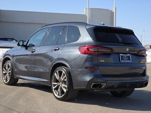 2021 BMW X5 M50i