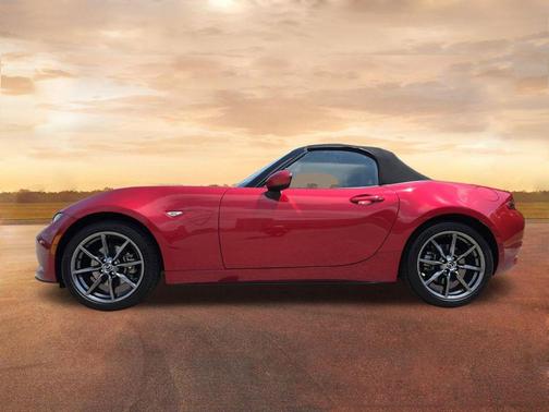 Soul Red Metallic 2016 Mazda MX-5 Miata Grand Touring