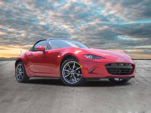 Soul Red Metallic 2016 Mazda MX-5 Miata Grand Touring