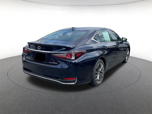 2025 Lexus ES 300h Luxury