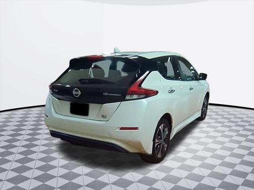 2022 Nissan Leaf SV Plus