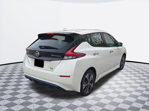 2022 Nissan Leaf SV Plus